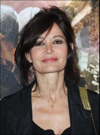 Qui est cette actrice dont le prénom est Évelyne ?