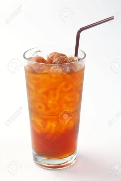 On me met dans le thé Earl grey pour le parfumer. Je suis une huile essentielle. Laquelle ?