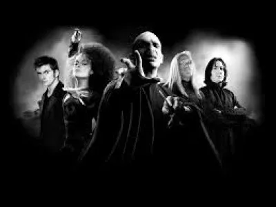 Comment s'appelle le groupe de sorciers qu'il regroupe avec lui ?