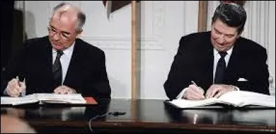 Que concerne laccord signé entre les États-Unis et lURSS en décembre ?