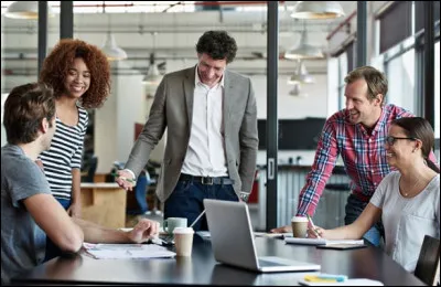 Comment interagissez-vous avec vos collègues ?