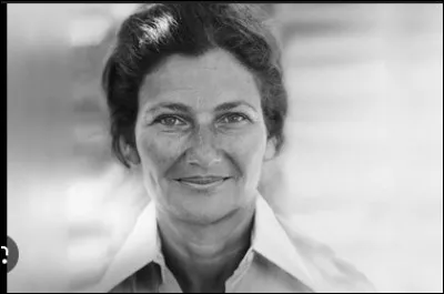 Quels sont les prénoms de Simone Veil ?