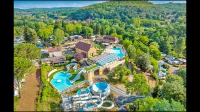 Supposons que tu es en vacances, et que tu as une énorme piscine à ta disposition. Quelle activité décides-tu de faire ?
