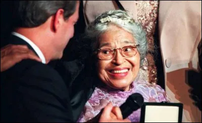 Quand Rosa Parks est-elle décédée ?