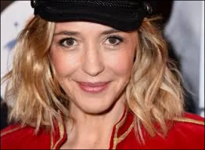 Hélène de Fougerolles est une célèbre actrice française.