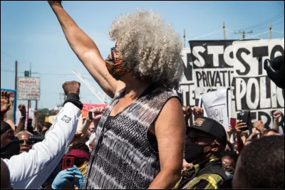 Angela Davis s'est-elle battue contre le racisme ?