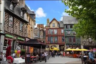 La ville de ... est le chef-lieu du département d'Ille-et-Vilaine en Bretagne.
