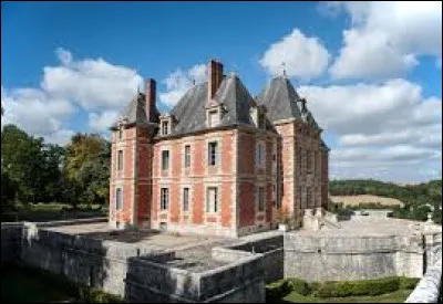 Je vous emmène au château de Rosay. Commune de l'arrondissement de Mantes-la-Jolie, elle se situe dans le département ...