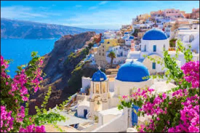 Lequel de ces monuments ne se trouve pas en Grèce ?