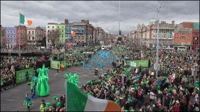 Si vous aimez l'ambiance festive, quel jour faut-il être en Irlande ?