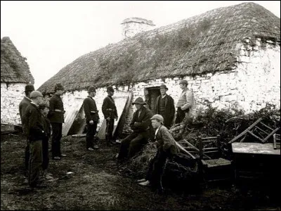 Pourquoi la population se réduit-elle de 25% entre 1845 et 1852 ?