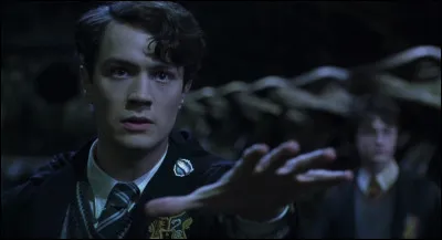 ''Harry Potter et la Chambre des secrets'' (deuxième film) : 
Quel est le vrai nom de Voldemort ? (Version française)