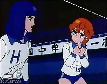 De quelle couleur sont les yeux de Peggy ?