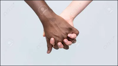 Te manque-t-elle lorsque tu nes pas avec elle ?