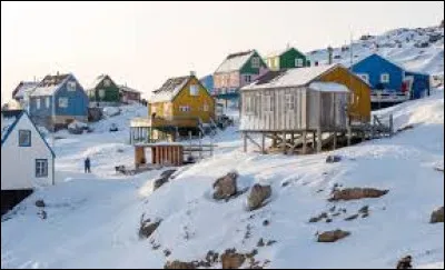 L'ÎLE DE BAFFIN - Il s'agit de la plus grande île du Canada et de la cinquième du monde : elle pourrait contenir l'Espagne toute entière. Quelle est sa superficie approximative ?