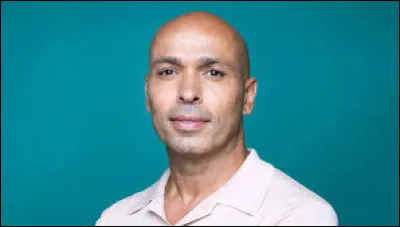 Qui est cet acteur chauve célèbre ?