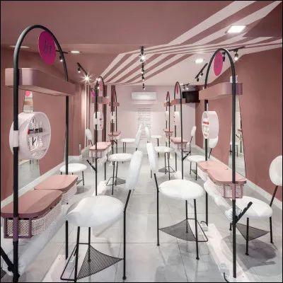 Existe-t-il des &eacute;coles sp&eacute;cialis&eacute;es dans l'apprentissage de l'esth&eacute;tique ?