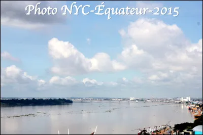 Quel est le nom de l'Oc&eacute;an qui arrose la ville de Guayaquil, la plus grande de l'&Eacute;quateur ?