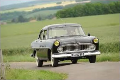 La Simca Ariane est une voiture familiale qui fut produite à partir des années 60.