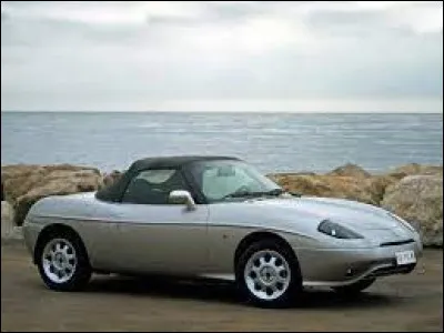 Ce petit cabriolet se nomme ...