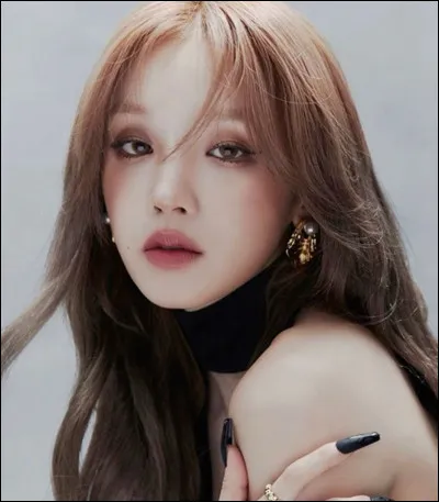 Quelle est la date d'anniversaire de Song Yuqi de (G)-idle ?