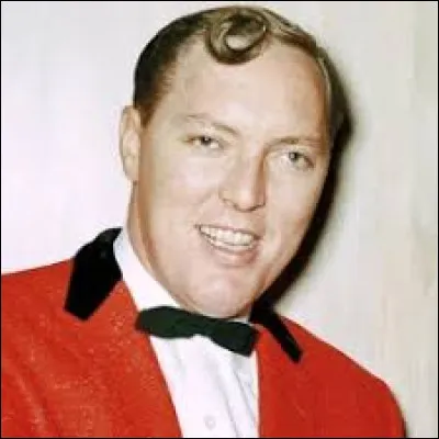 06 juillet : 
Auteur-compositeur-interprète et musicien américain de rock 'n' roll, Bill Haley naît ce jour-là. Parmi ces trois titres de chanson, laquelle n'a pas été interprétée par lui mais par Chuck Berry ?