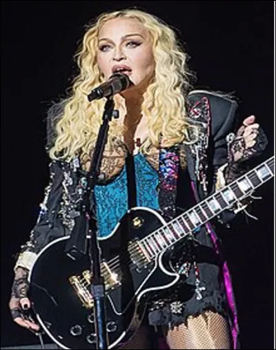 Quel est le prénom de Ciccone, autrice-compositrice-interprète, actrice et femme d'affaires américaine ?