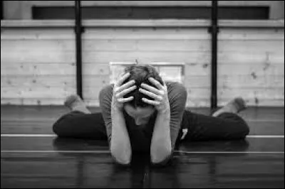 Qui chantait : "J'espère que tu vas souffrir, et que tu vas mal dormir" ?