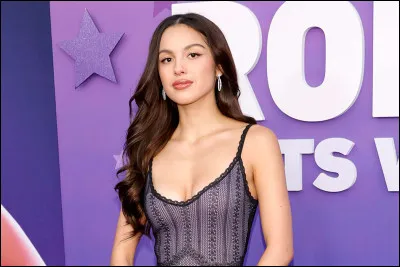 Complète les paroles : "And i know we weren't ...".