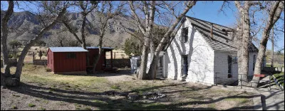 Qui est Deluxe, pour Frank Perry, en 1975 ?