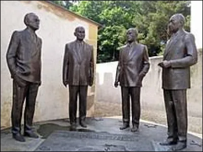 Parmi les hommes suivants, lequel ne fait pas parti des "Pères fondateurs de l'Europe" ?