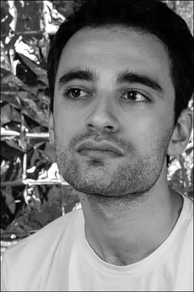 Quelle affirmation est vraie sur Tom Darmon ?