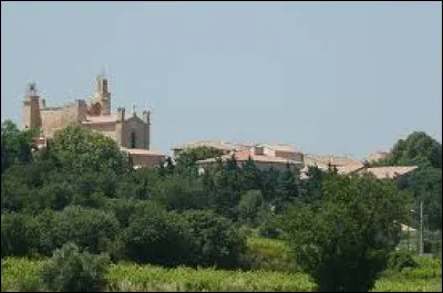 Village de l'arrondissement de Nîmes, Estézargues se situe dans le département ...
