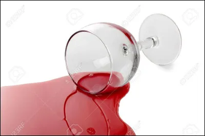 Vous vous tachez pendant une soirée, quelle est votre réaction ?