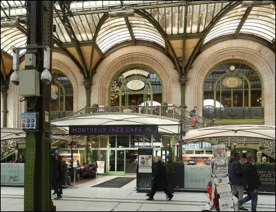 Comment est le basalte de John Knittel dans son livre de 1929 ?