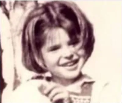 Sauriez-vous reconnaître cette adorable petite fille devenue célèbre ?