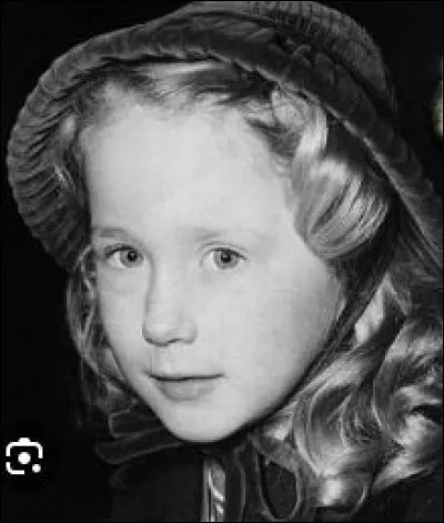 Qui est cette belle et douce enfant devenue actrice ?