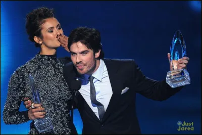 Elle a gagn&eacute; le prix de la meilleure alchimie sur &eacute;cran avec son coll&egrave;gue de la s&eacute;rie "Vampire Diaries" :