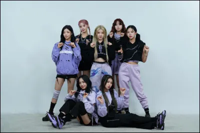 Question peut-être un peu plus difficile : où se trouve l'album du groupe féminin Purple Kiss ?