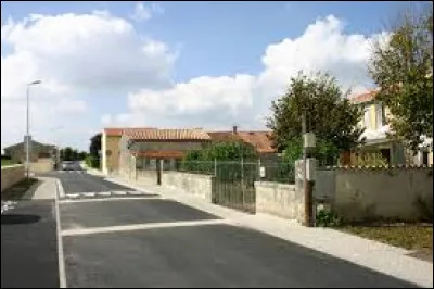 Pour finir, je vous emm&egrave;ne en Nouvelle-Aquitaine, &agrave; Ternant. Commune de l'aire d'attraction Ang&eacute;rienne, sur la rive gauche de la Boutonne, elle se situe dans le d&eacute;partement ...