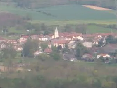 Je vous emm&egrave;ne maintenant en Lorraine, &agrave; Essegney. Village de l'arrondissement d'&Eacute;pinal, sur la rive droite de la Moselle, il se situe dans le d&eacute;partement ...