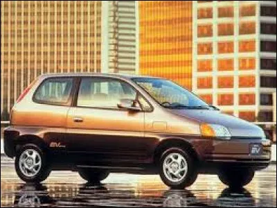Quel est le nom de cette voiture ?