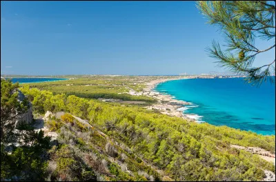 Formentera est la plus petite des quatre îles des Baléares.