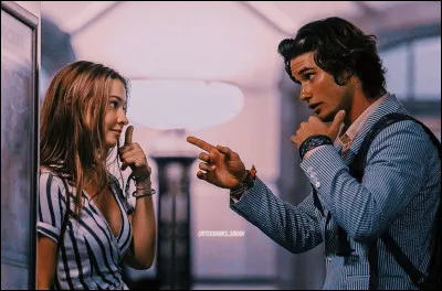 John B et Sarah se donnent des noms de code :