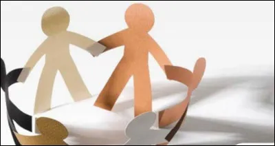 Quelles initiatives sont mises en place pour promouvoir un tourisme plus durable et responsable au Laos ?