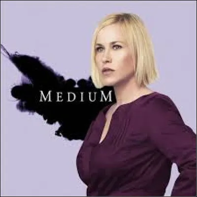 Médium : De quel pays est originaire la série télévisée portant ce nom ?