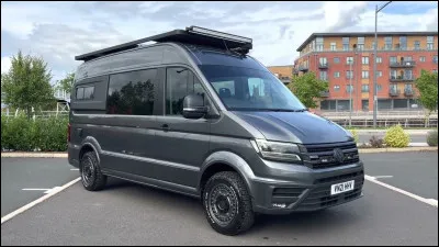 Selon l'image ci-dessus, quel modèle Volkswagen de la liste correspond ?