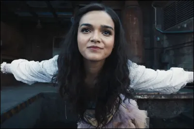 Qui est cette jeune fille pleine de ressources ?