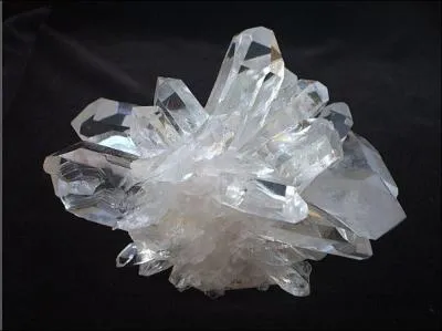 C'est l'un des principaux lments du sable, et l'un des minraux les plus communs de la terre. C'est. .