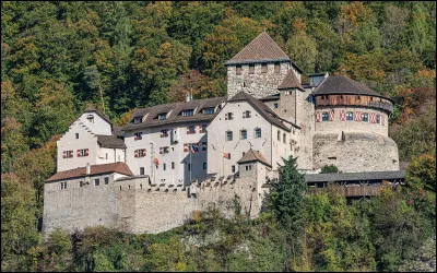 Vaduz est la capitale du Liechtenstein.